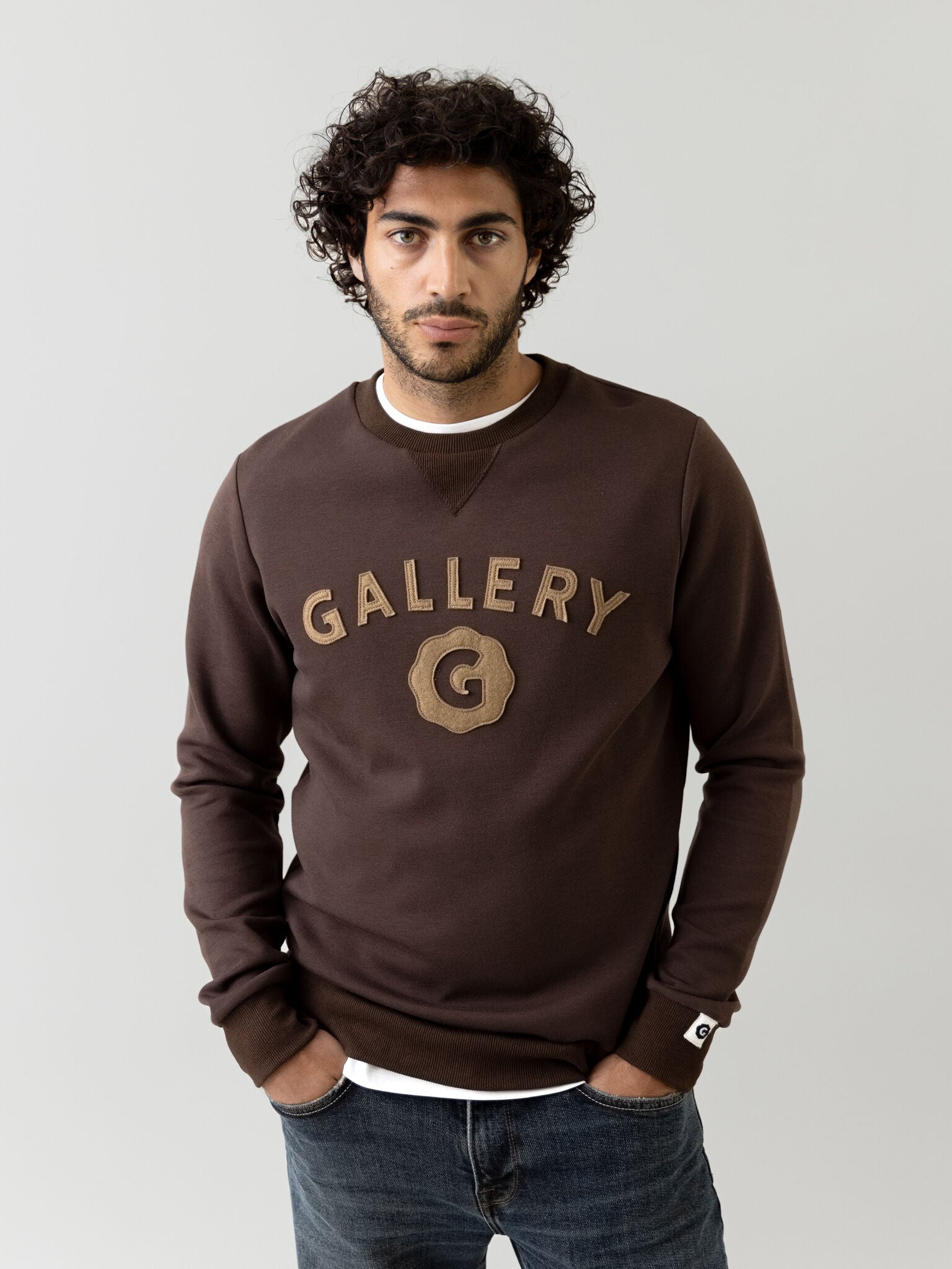 Modelshot / Chocolate Brown / Detail